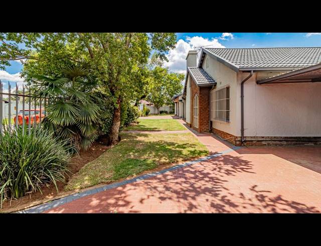 4 BEDROOM HOUSE FOR SALE IN ALBEMARLE